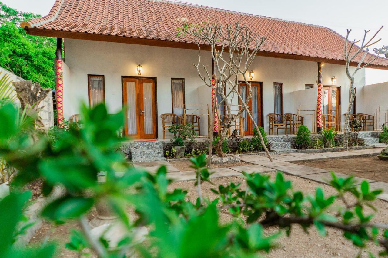 Toyapakeh Kamasanti Hostel מראה חיצוני תמונה